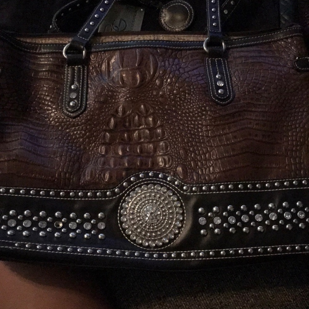 Purses - Picture 2 of 2